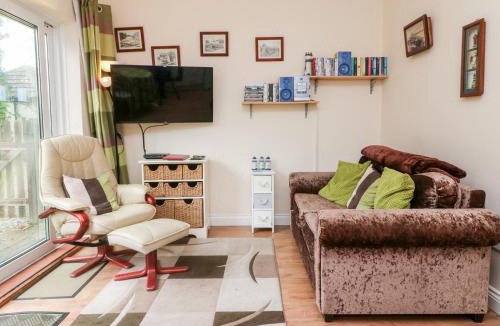 Highampton House | Peek A Boo