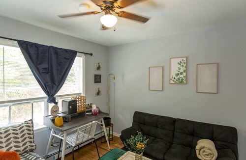 Peekskill House | Peekskill Guest house