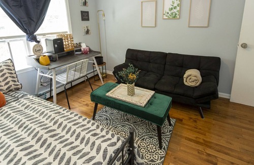 Peekskill House | Peekskill Guest house