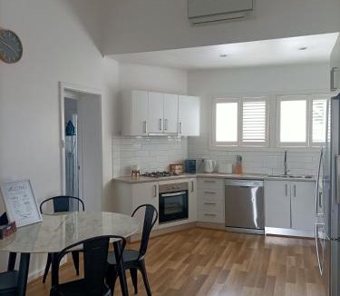 Quarry Hill House | Peel Cottage