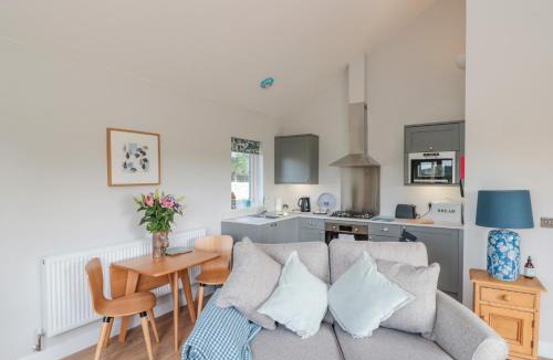 Easterside House | Peep o' Day