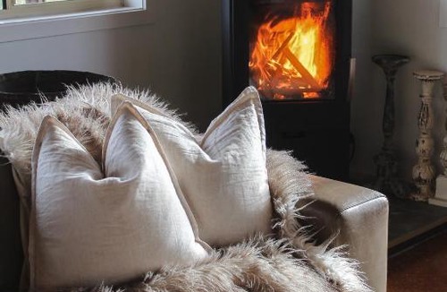 Porepunkah Apartment | Peggy Adelaide Suite