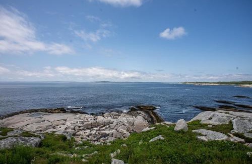 Peggy's Cove Apartment | Peggy's Cove Lighthouse View Apt
