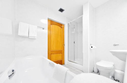 Nine Mile Burn Bed & Breakfast | Peggyslea Farm B&B