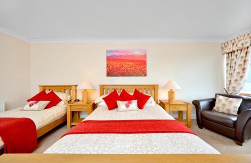 Nine Mile Burn Bed & Breakfast | Peggyslea Farm B&B