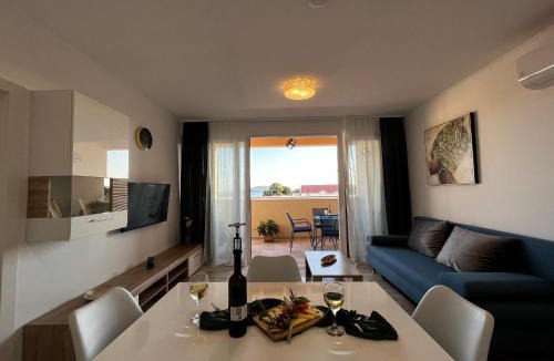 Krapanj Apartment | Pekasovi Seaview Apartament on a beautiful island Krapanj