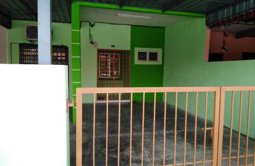 Bota Apartment | Pelangi homestay