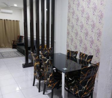 Bota Apartment | Pelangi homestay