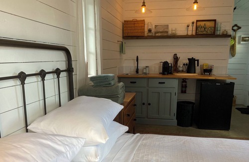 Flaxton Cottage | Pelham Cottage - Kondalilla Falls, Flaxton