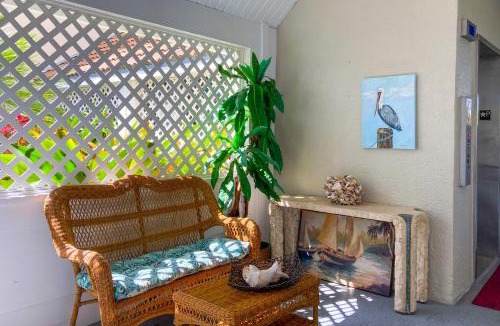 Stuart Apartment | Pelican #1109