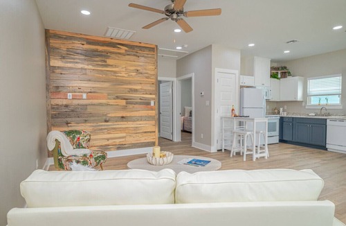 Fulton Hotel | Pelican Bay Resort