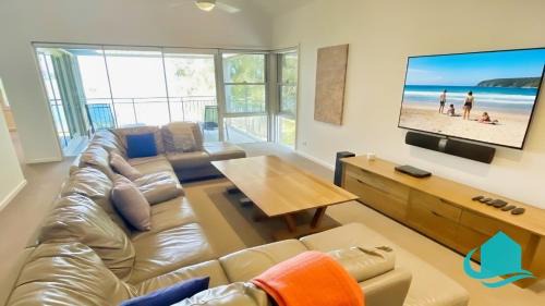 Cams Wharf House | Pelican Escape Executive Home