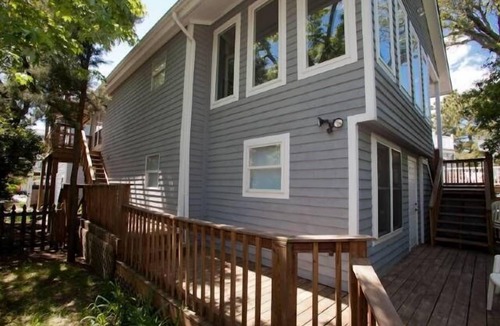 Northeast Virginia Beach Condo | Pelican Perch (Rear Unit)