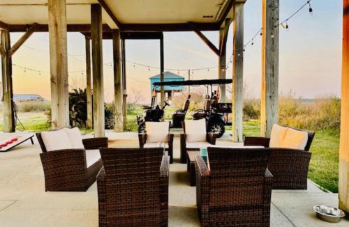 Gilchrist House | Pelican Pointe Home for 10