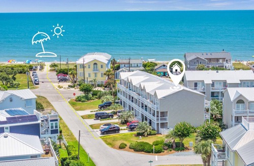 Kure Beach Villa | PELICAN`S REST OCEANVIEW + POOL + 200 STEPS TO BEACH