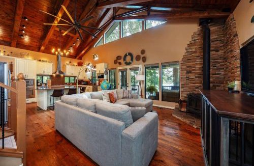 Winnsboro House | Pelican Woods