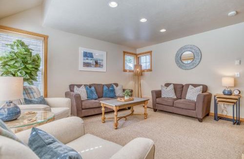 Shorepine Village House | Pelicans Nest - Meredith Lodging