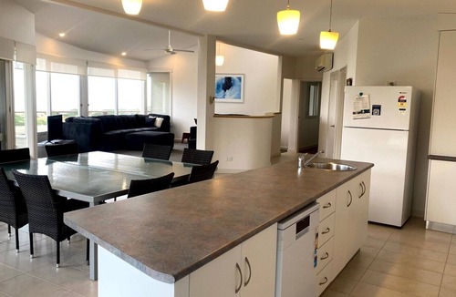 Lake Tyers Beach House | Pelicans Perch -| Scenic Coastal Retreat