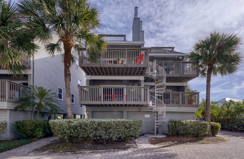 Indian Shores Condo | Pelicans Pointe