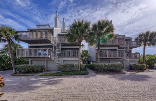 Indian Shores Condo | Pelicans Pointe