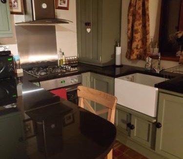 Hepworth House | Pellcroft Cottage