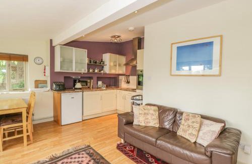 Welsh Newton House | Pembridge Cottage