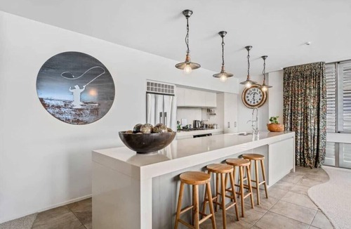 Wanaka Apartment | Pembroke Summary: Sit