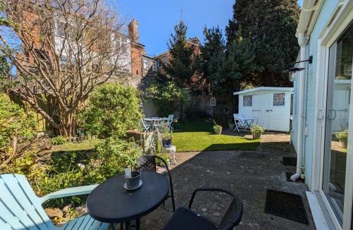 Shanklin House | Pembroke Villa