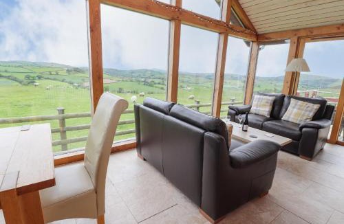 Llannefydd House | Pen Bryn Llan