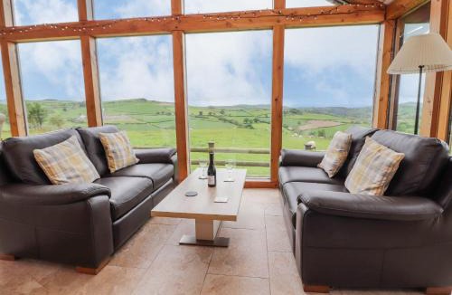 Llannefydd House | Pen Bryn Llan