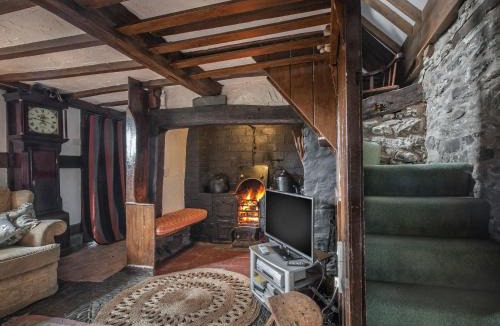 Caersws House | Pen Copi