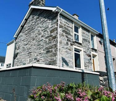 Porthmadog House | Pen Y Berth