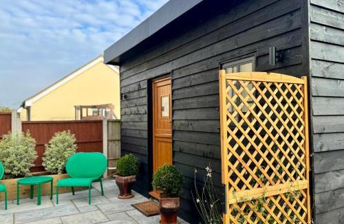 St Neots House | Penberthy Cabin