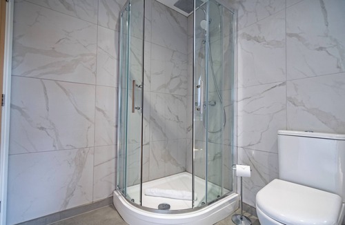 Higher Walton Cabin | Pendle View Sleeps 8 with Hot Tub