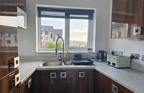 Pembroke Dock House | Penfro sea view- 3 bedrooms available