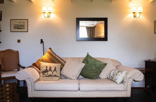 Trispen Bed & Breakfast | Pengelly Farmhouse B&B