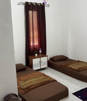 Borneo Hotel | Penginapan Kelapa Sawit