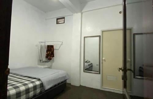 Banjarbaru House | Penginapan Violet Doorz Syariah