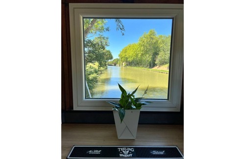 Avignonet-Lauragais Boat Rental | Péniche Dondon - Cocooning cottage on the Canal du Midi