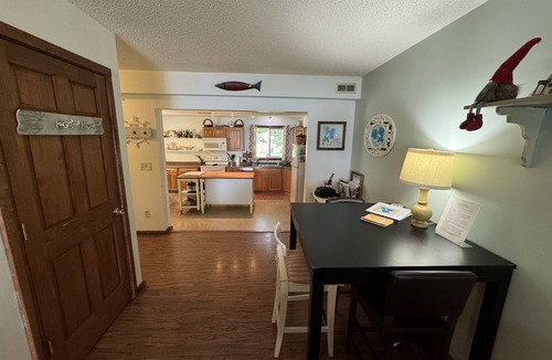 Annandale House | Peninsula Cabin Rental