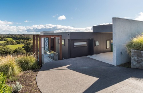 Fingal Villa | Peninsula Hot Springs Villa