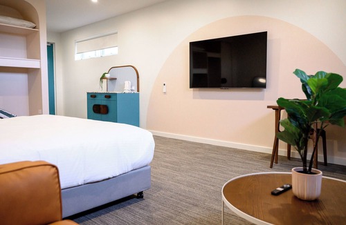 Taperoo Hotel | Peninsula Hotel Motel