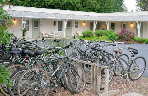 Fish Creek Hotel | Peninsula Park-View Resort