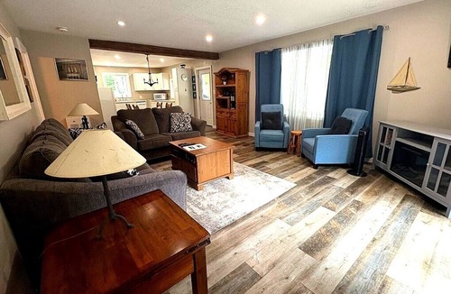 South Bruce Peninsula Cottage | Peninsula Perch: Water & Trails