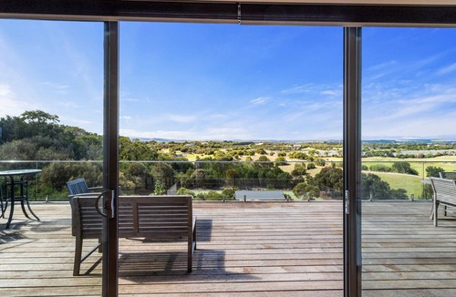 Fingal House | Peninsula View House by Ready Set Stay