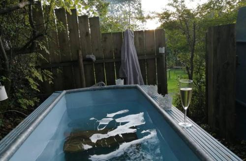 Trusham Apartment | Penn Bergeyn Shepherd's Huts