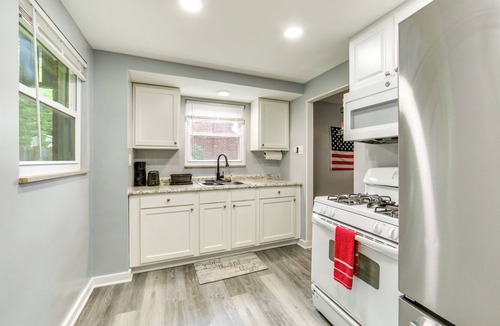 Penn Hills Cottage | Penn Hills Home ~ 11 Mi to Pittsburgh