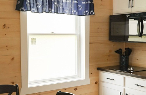 Milroy Cabin | Penn State Deluxe Cabin