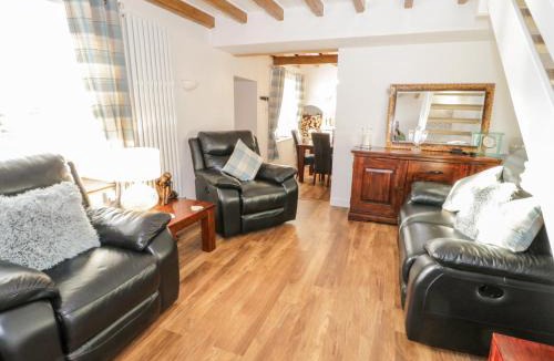 Henllan House | Pennant