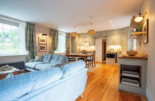 Newton Stewart Apartment | Penninghame Estate - Earl's Library